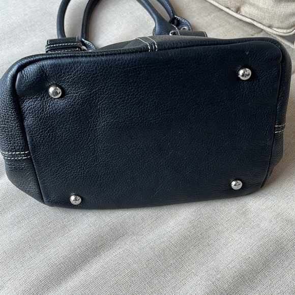 ποΈHost PickποΈ Tignanello Black Tote - Picture 9 of 15